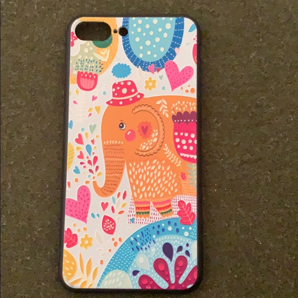 iPhone 8 Plus case fits on iPhone 7 Plus also